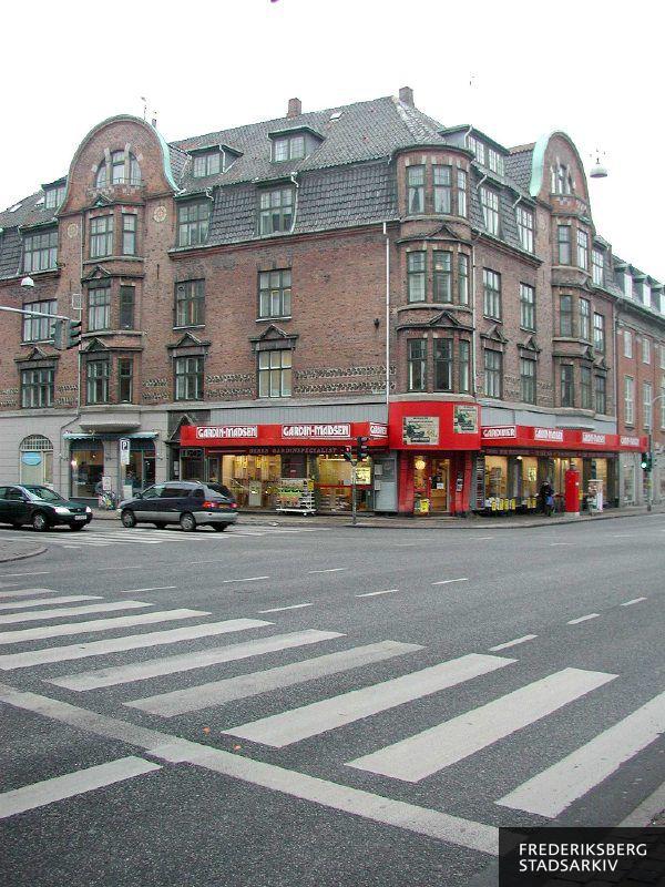 Hjørneejendommen Bülowsvej 2 og Gammel Kongevej 122