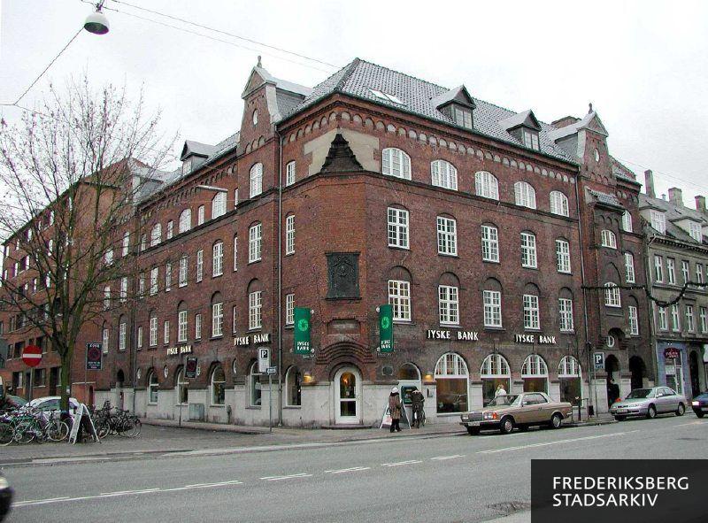 Hjørneejendommen Falkoner Allé 72 / Hostrups Have 35