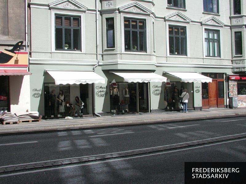 Butiksfacaden til Charel, Gammel Kongevej 102, i august 2007