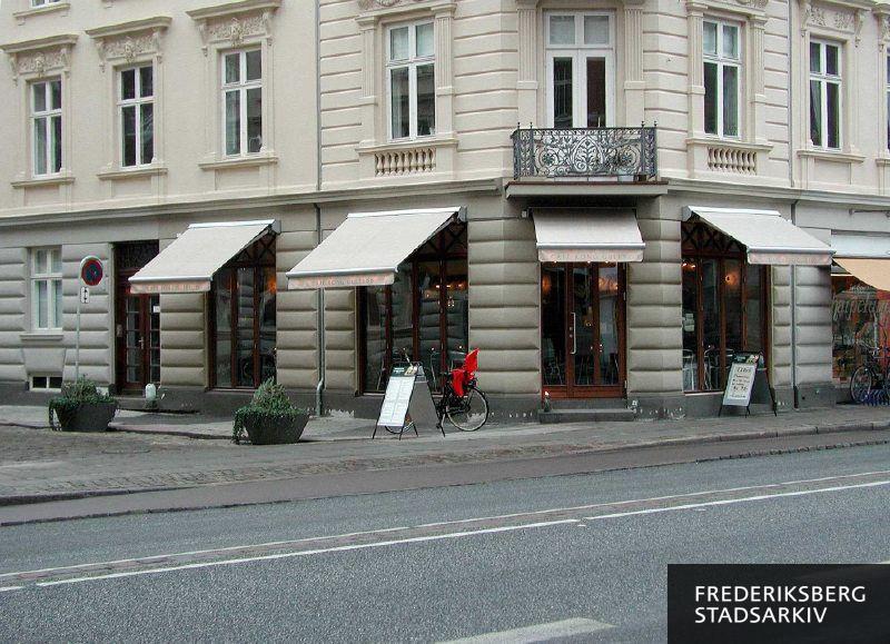 Butiksfacade til Café Kong Gulerod i 2008