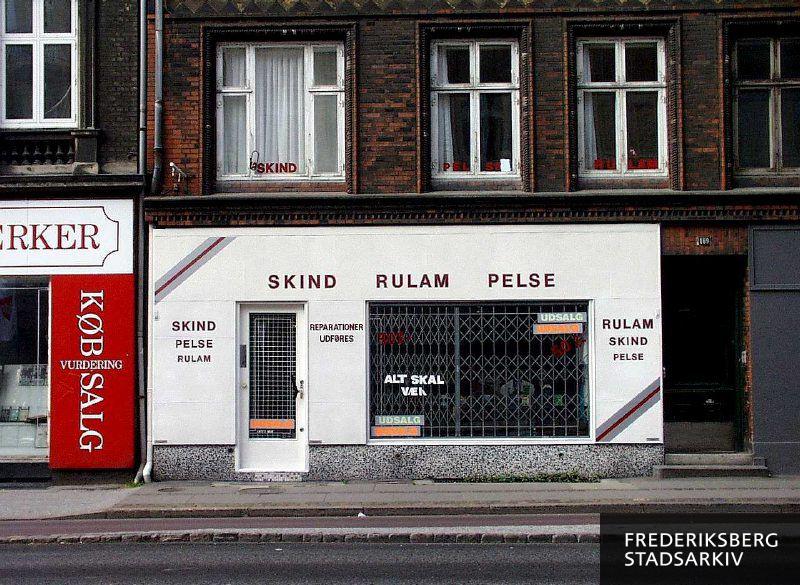 Udsalg i Skind Rulam Pelse i 2006. Butiksfacade