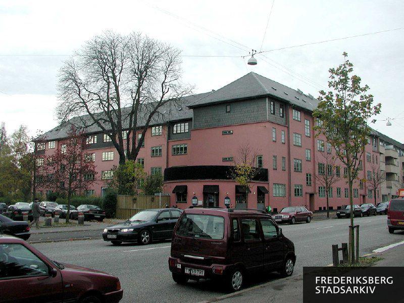 Hjørnet Peter Bangs Vej 99-101 og Marielystvej.