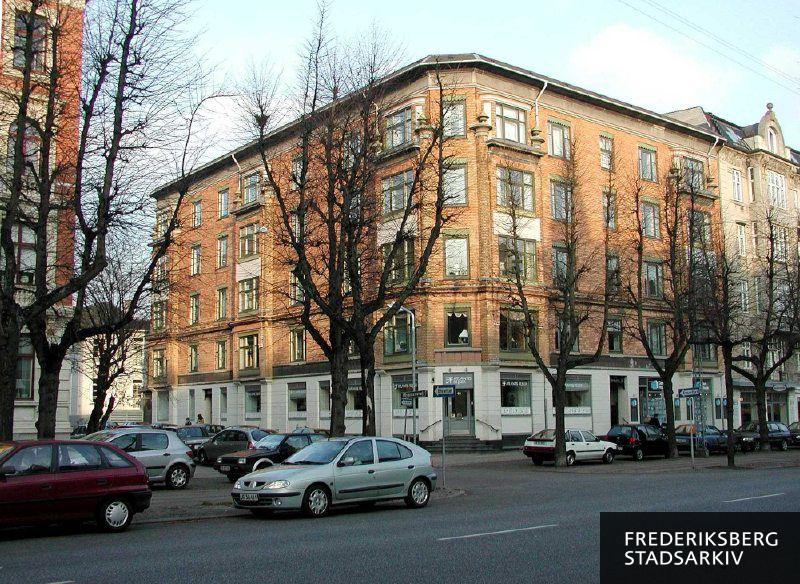 Hjørneejendommen Frederiksberg Allé 44 / Mynstersvej 2