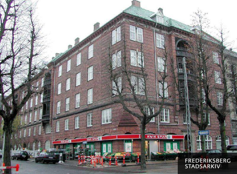 Hjørneejendommen Frederiksberg Allé 53 / Kochsvej 2