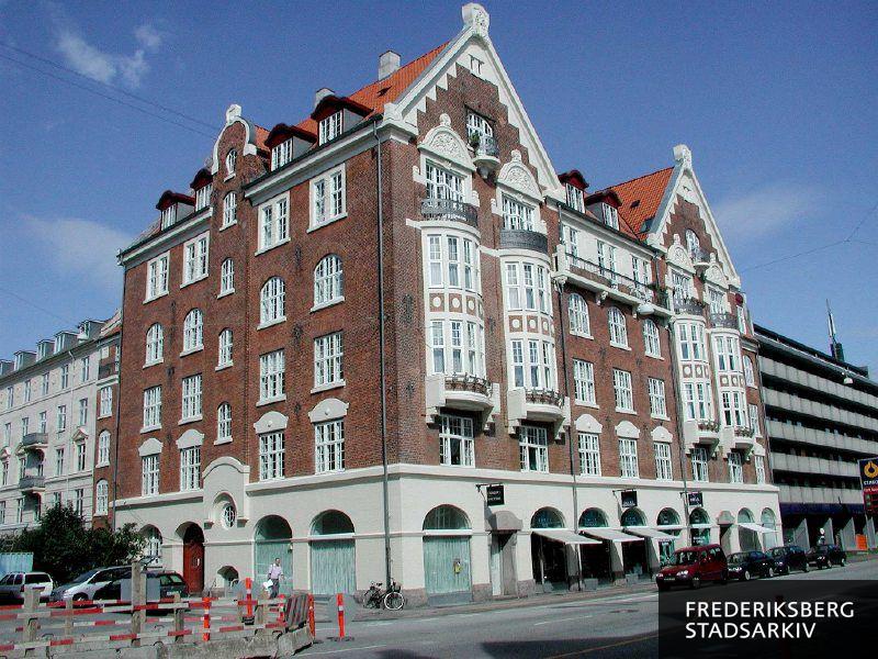 Hjørneejendommen H.C. Ørsteds Vej 23 / Amalievej 21-23
