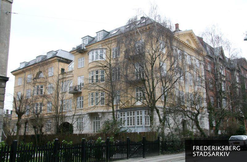 Halls Allé 11 / Rahbeks Allé 24
