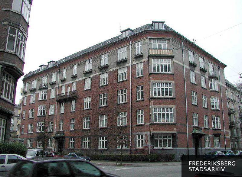 Hjørneejendommen Harsdorffsvej 13 / Thorvaldsensvej 9