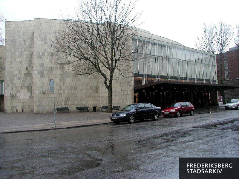 Danmarks Radios Koncertsal med publikumsadgang fra Julius Thomsens Gade i 2005