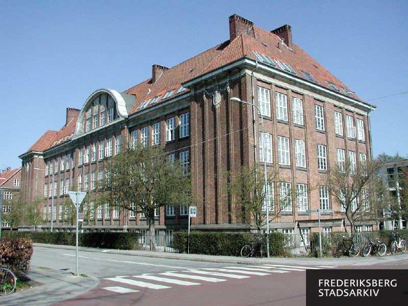 Skolen på La Cours Vej set fra Emil Chr. Hansens Vej