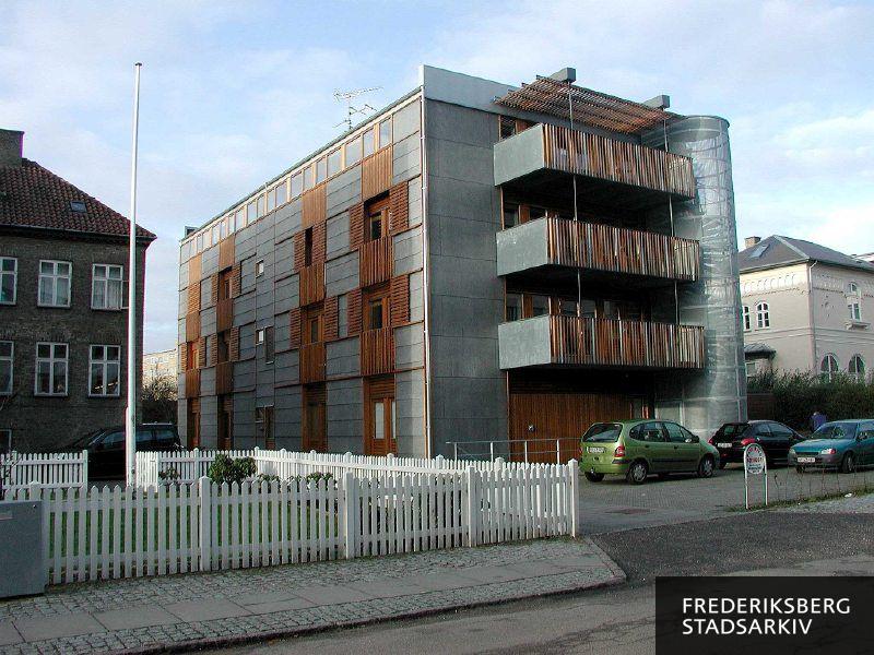 Lærkehøj i 2006, et herberg for hjemløse med ekstra problemer og natvarmestue
