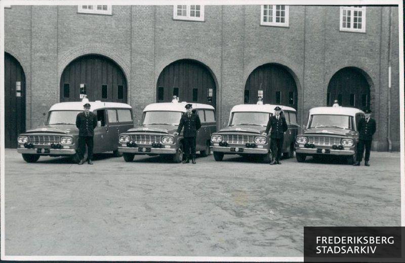 International Harvester Ambulancer leveret i 1963 til Frederiksberg Brandvæsen
De kostede pr. stk. 8200 kr.