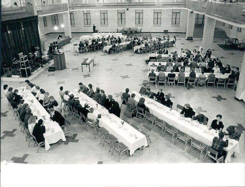 Borgmester John Winther Taler Til En Forsamling I Frederiksberg ...