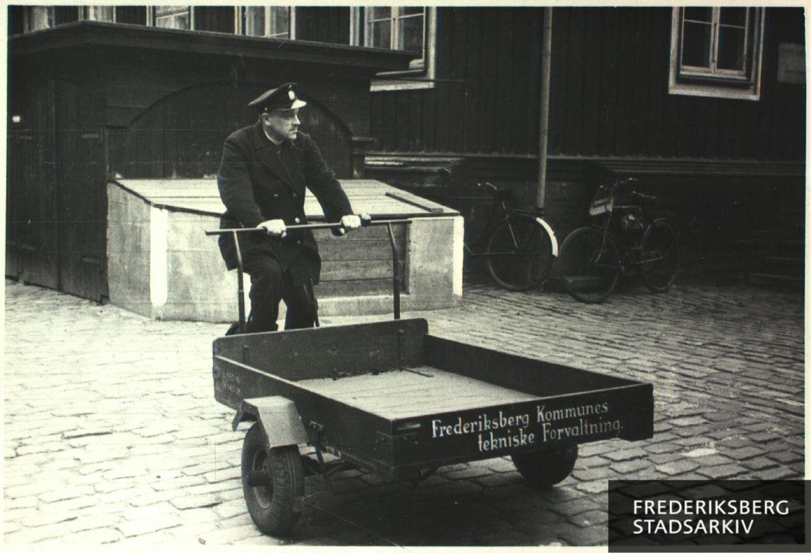Trehjulet cykel på kommunens materielplads