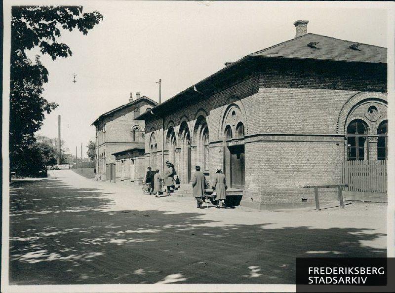 Det gamle Frederiksberg Posthus og den gamle jernbanestation