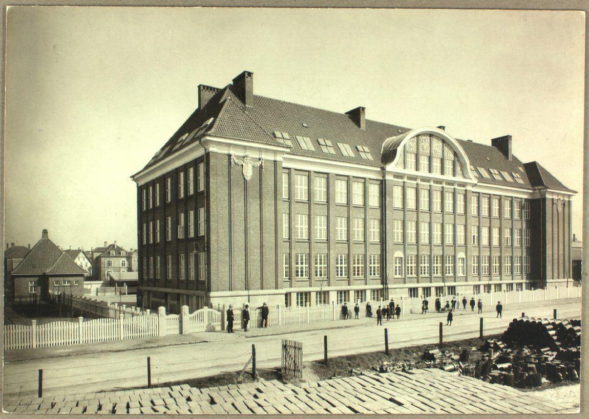 Skolen på La Cours Vej