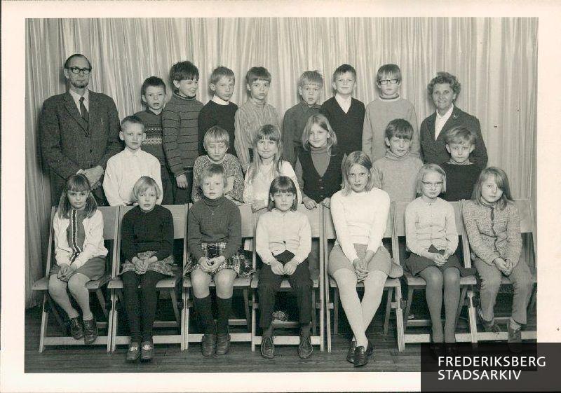 Skolen på Godthåbsvej,  3 Bb, 1968-1969.
Lærere: Svend Bokelund og Mary Eiss