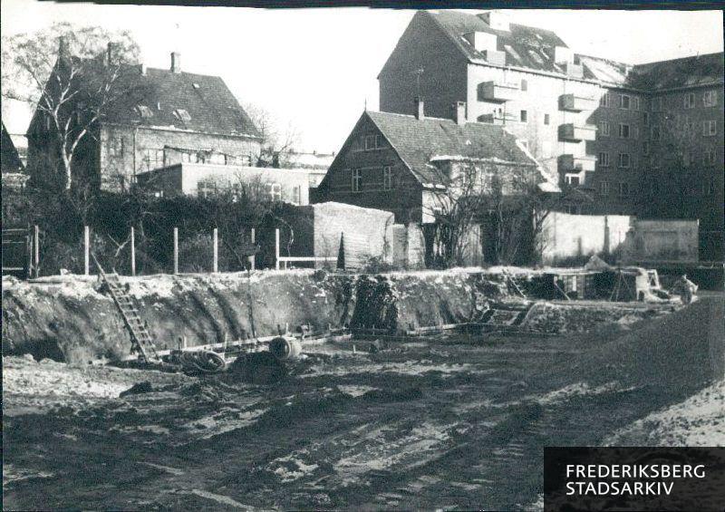 Udgravning til fundament ved vintertide