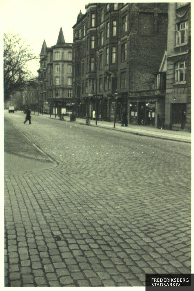 Åboulevard set mod øst. Midtfor nr. 47