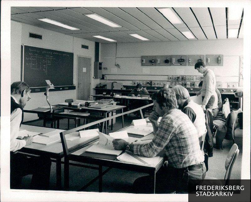 Interiør Fra Klasselokale På Frederiksberg Tekniske Skole - Kbhbilleder.dk