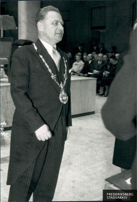 Rådhusindvielsen 9. maj 1953.  Borgmester Arne Stæhr Johansen.
