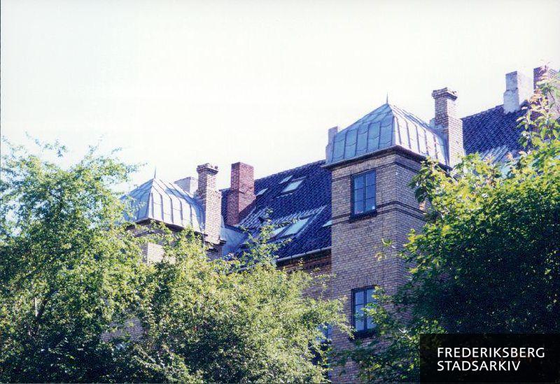 Bygget 1902
(Gårdsiden af huset er vist)