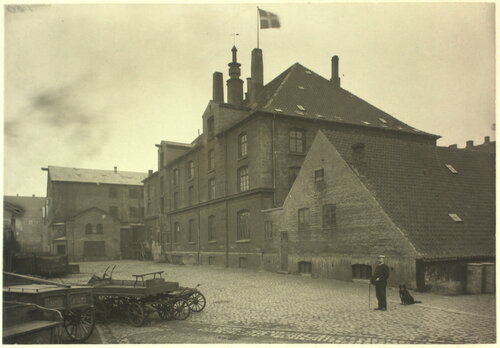 Bryggeriet Svanholm, set fra gården i retning mod Gammel Kongevej