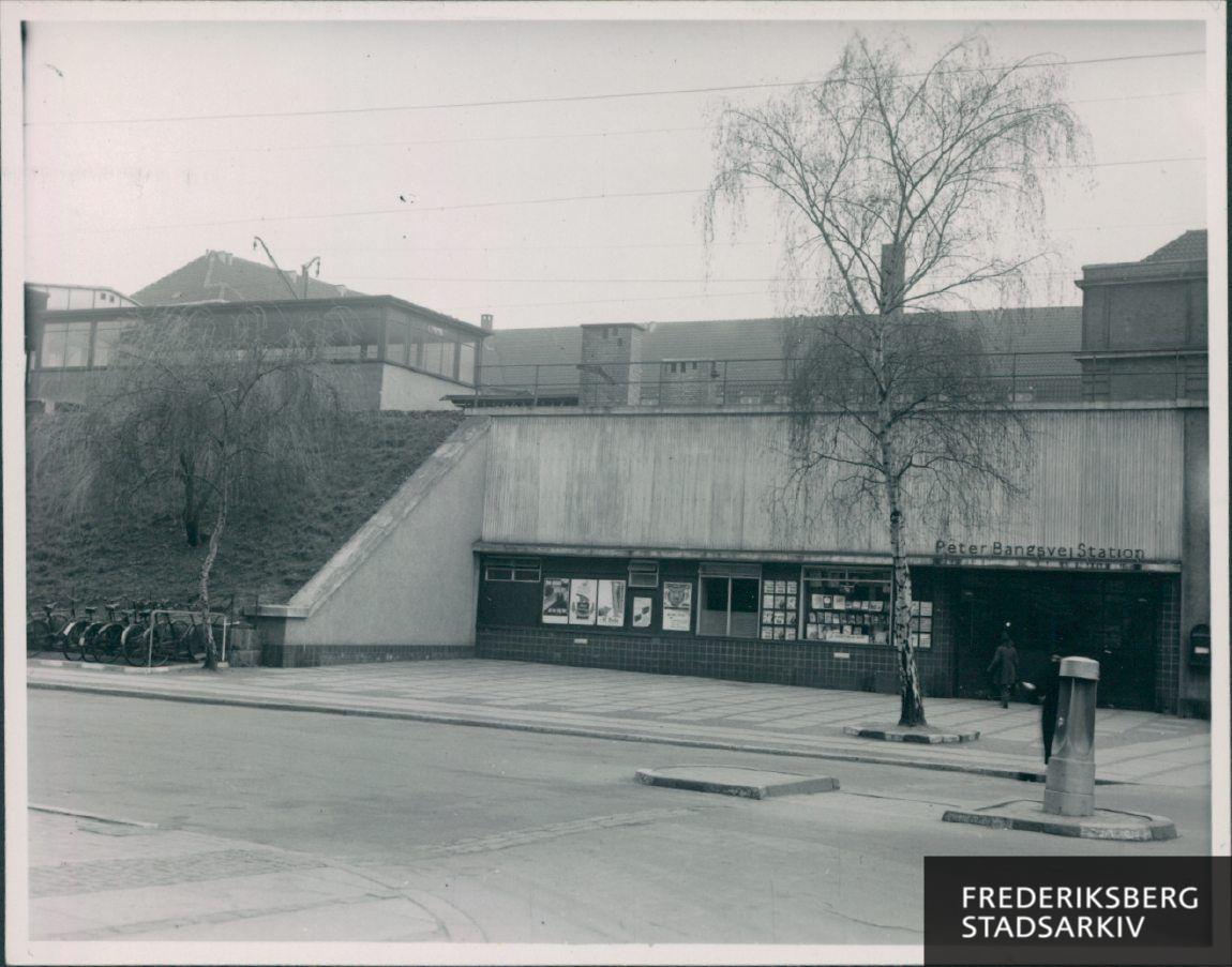 Peter Bangsvej Station i 1948