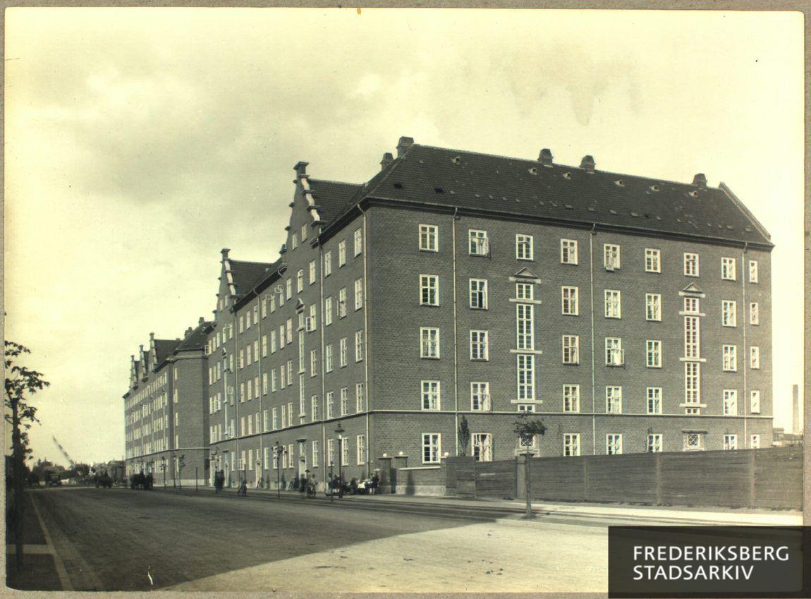 Boligkarré ved Dalgas Boulevards østside