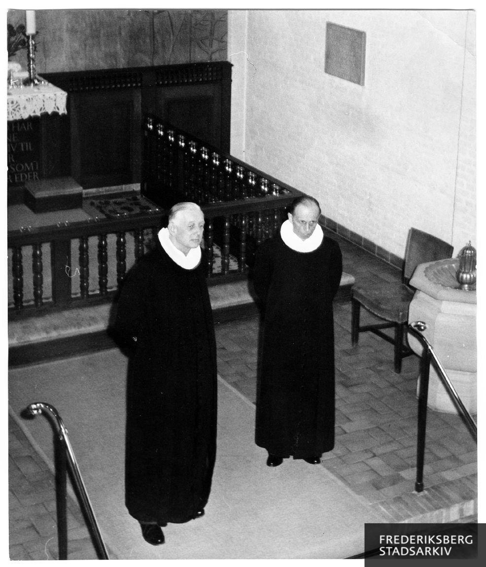 Indsættelsen af Mogens Buch som residerende kapellan ved Lindevangs Kirke