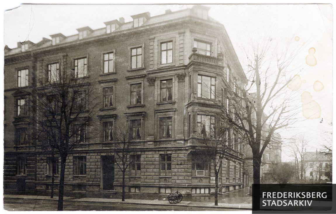 Martensens Allé 7