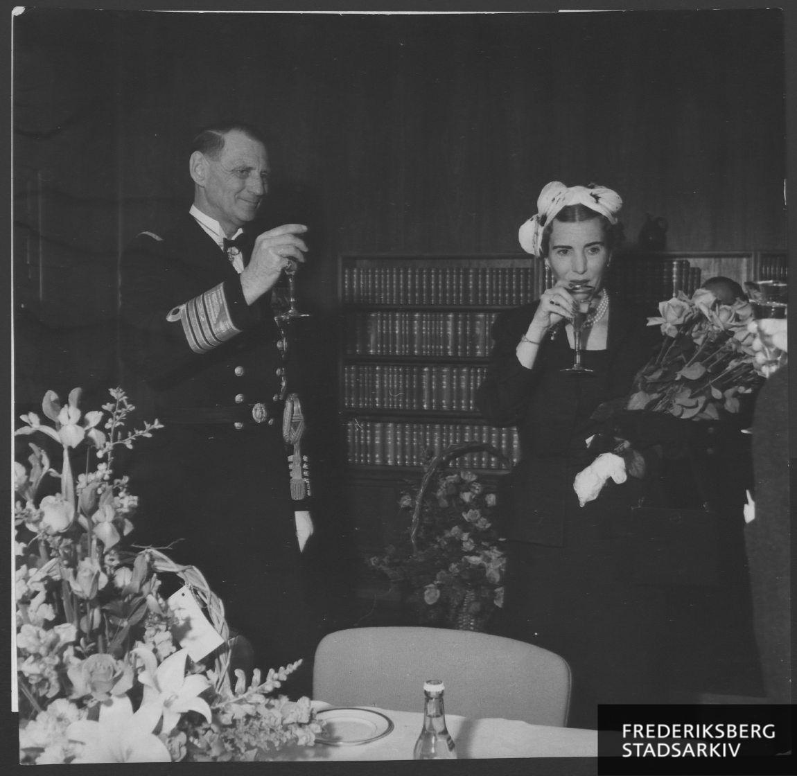 Kongeparret på borgmesterkontoret på rådhusets indvielsesdag
