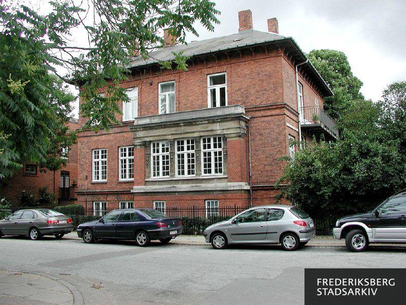 Amicisvej 12