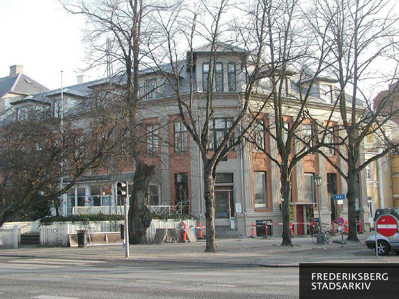 Hjørneejendommen Allegade 2 / Frederiksberg Allé 104