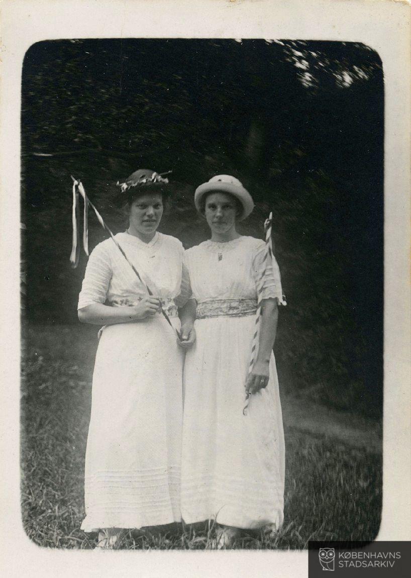 Marskaller ved kvindetoget. 5. juni 1915