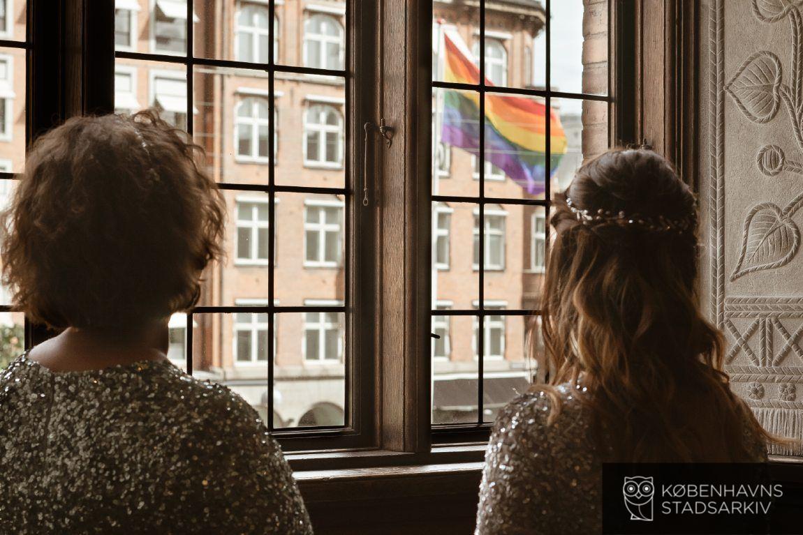Weronika og Agata efter deres vielse på Københavns Rådhus
