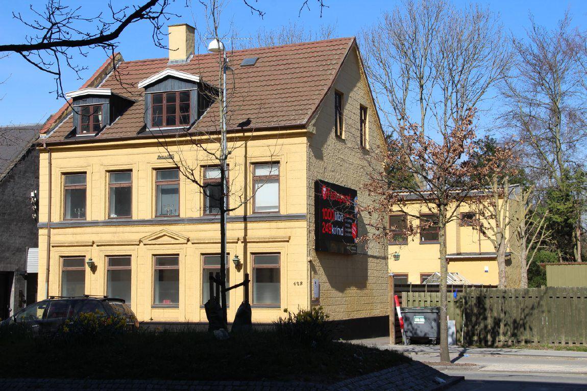 Roskildevej 42