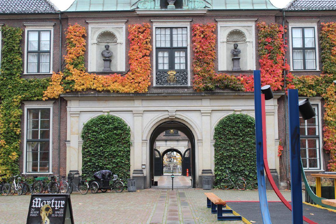 Charlottenborg