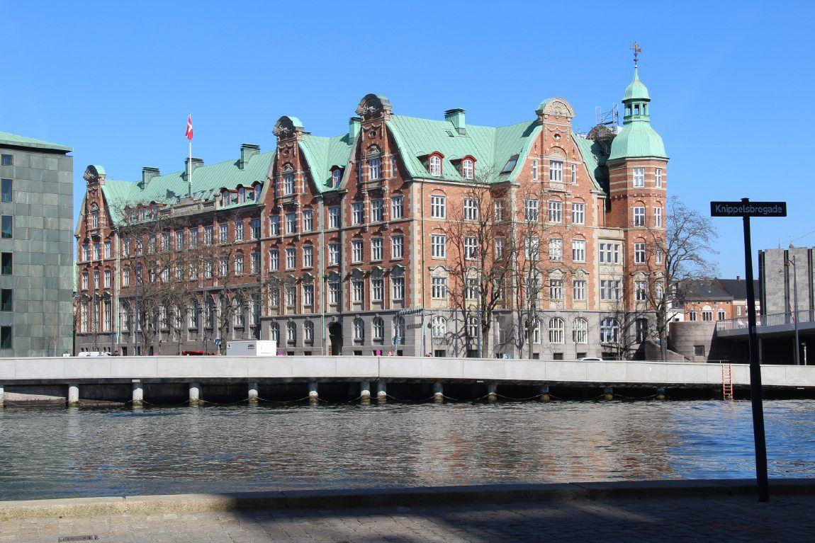 Knippelsbrogade