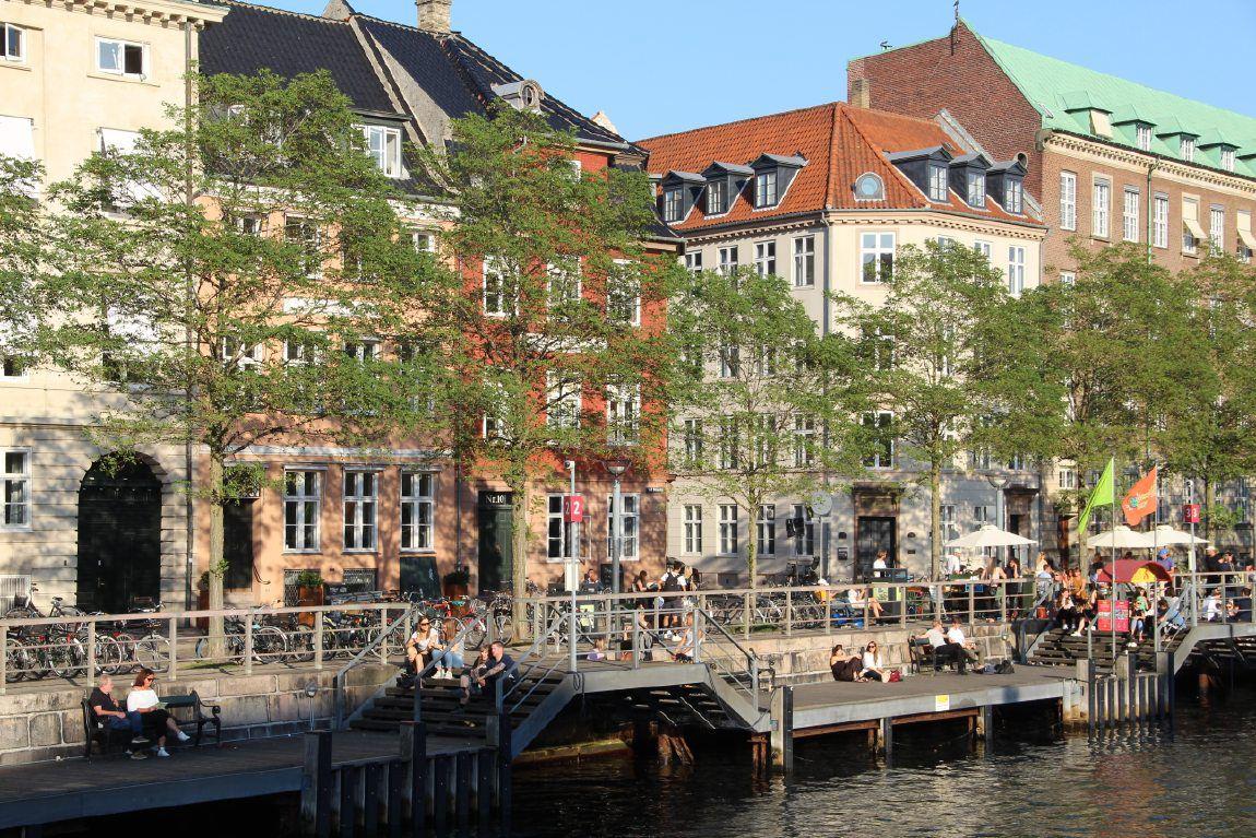Ved Stranden