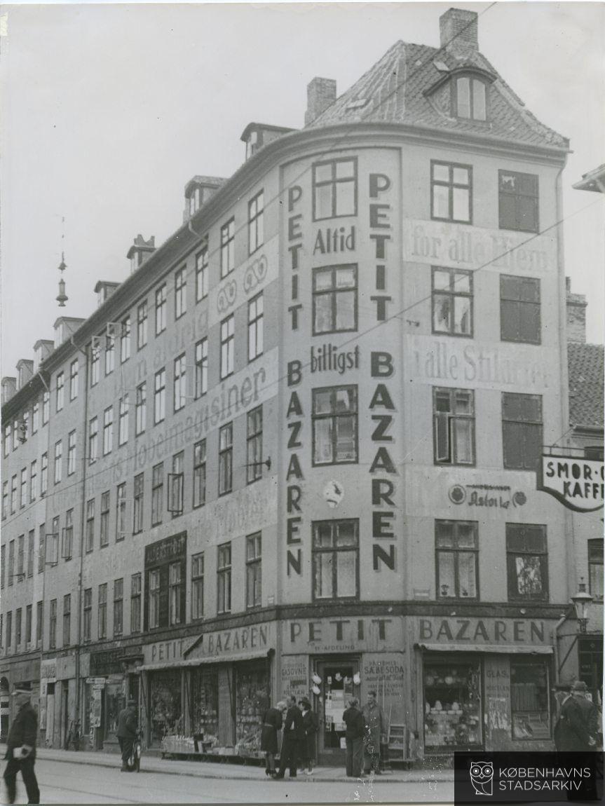 Dronningens Tværgade 52