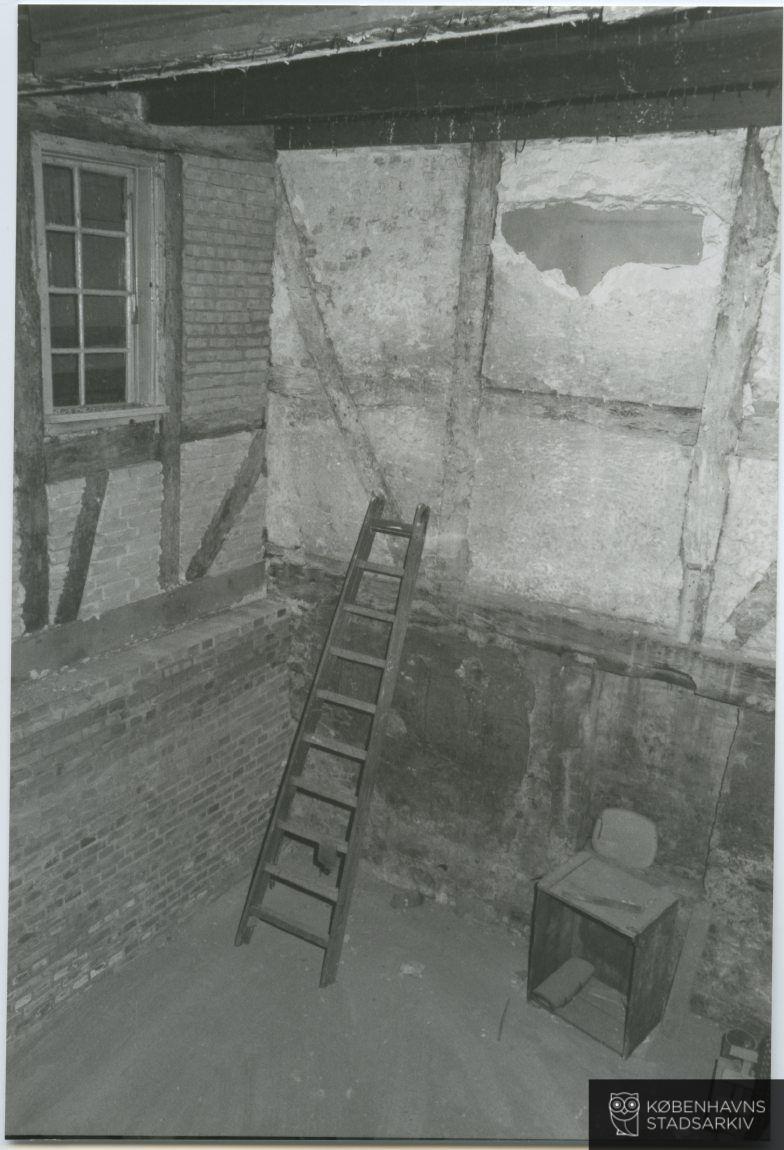 Fiolstræde 18