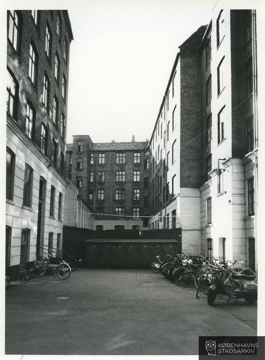 Guldbergsgade 18, 20