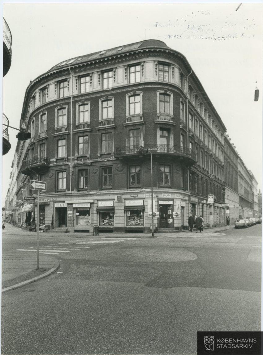 Holbergsgade 19 / Herluf Trolles Gade 18