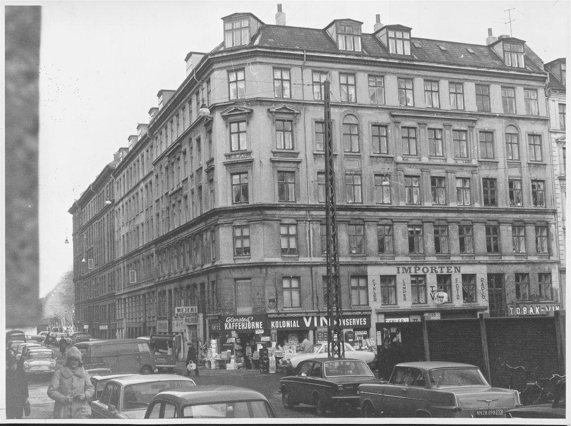 Ryesgade 77 = Helgesensgade 12-14