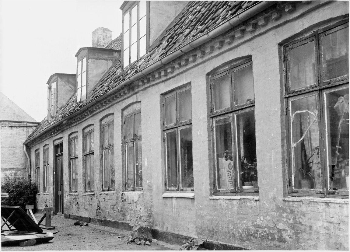 Skolegade 9