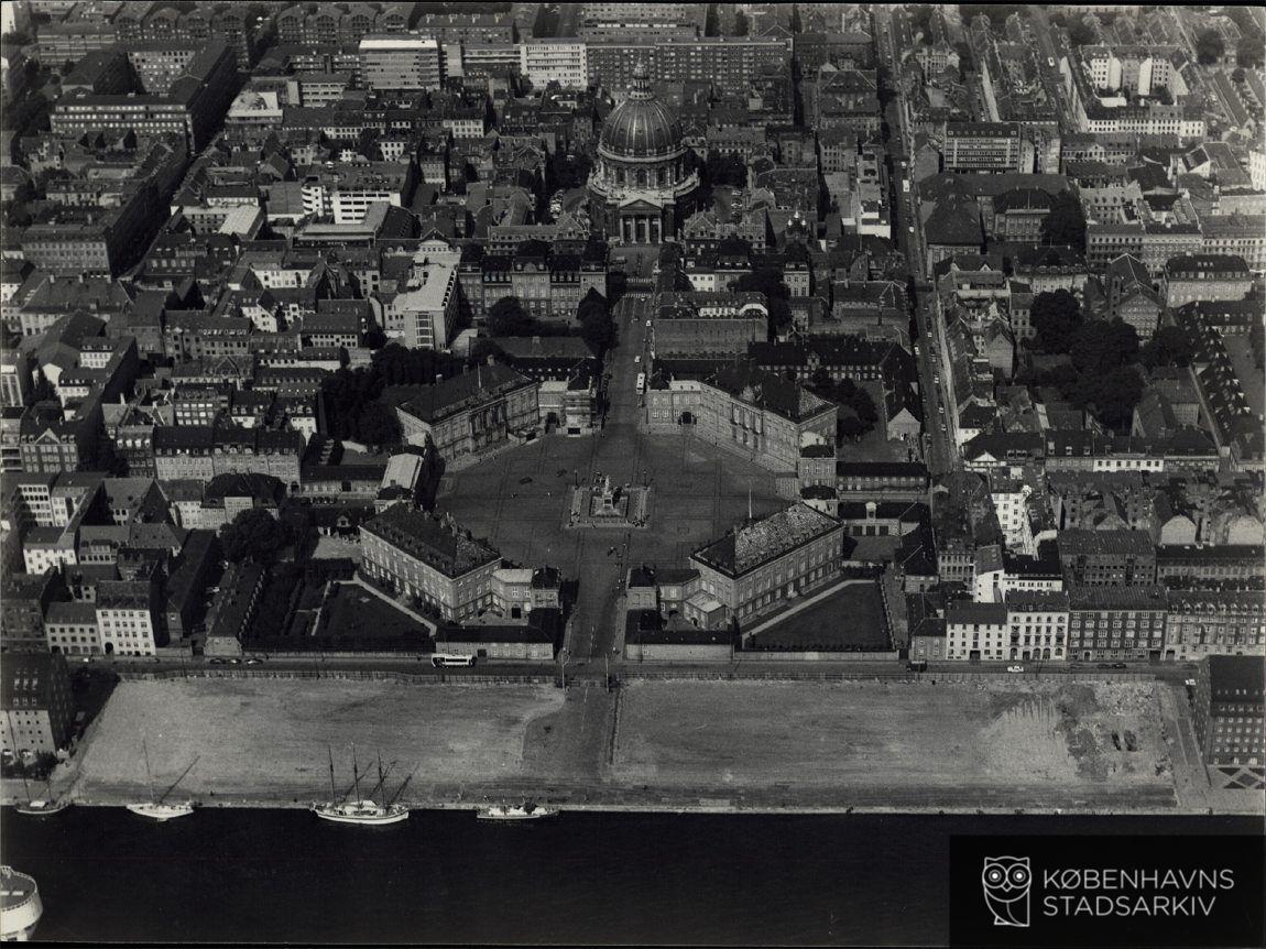 Larsens Plads