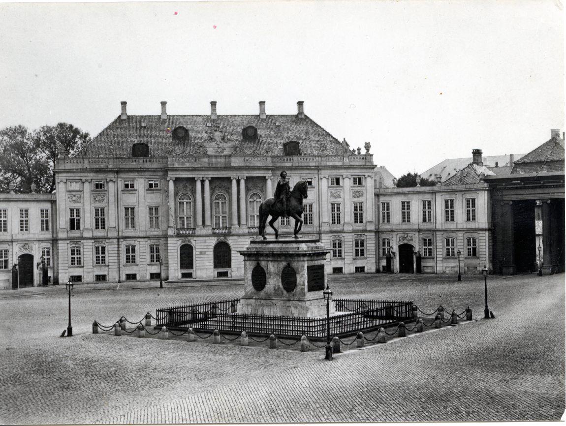 Amalienborg Slotsplads