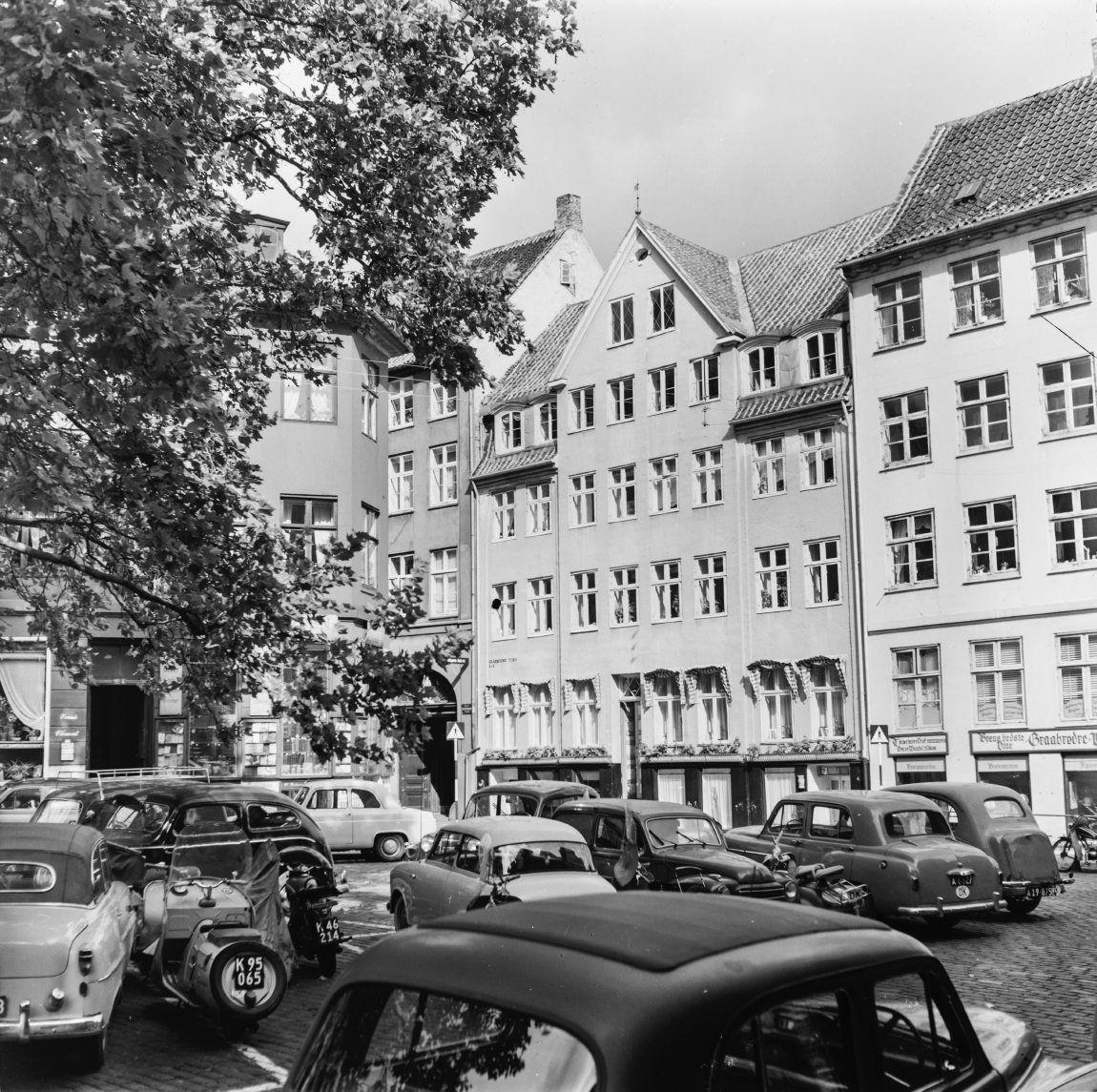 Gråbrødre Torv 2 og 4