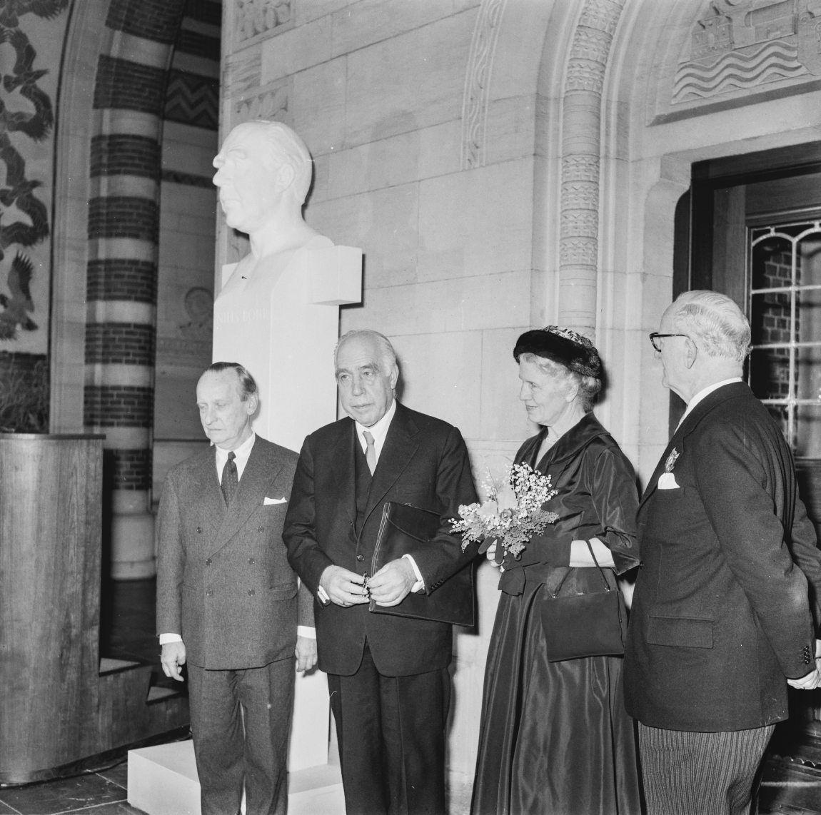 Afsløring af Niels Bohr buste