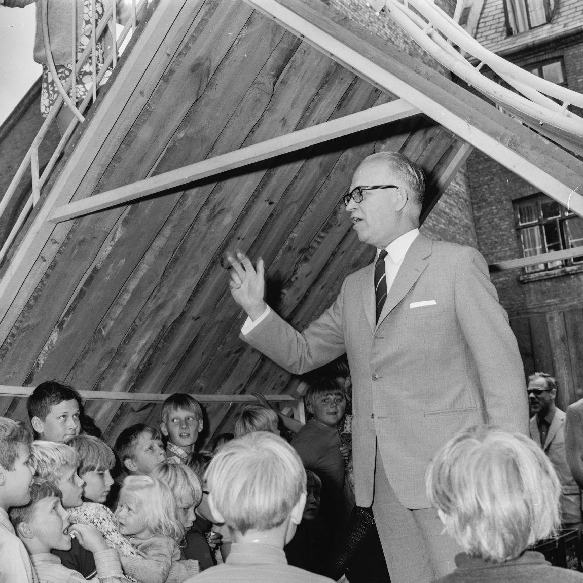 Indvielse af legeplads på Peter Fabers Gade 8